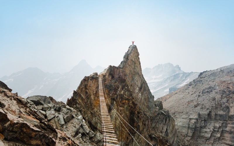 Hiking, Wandern und Bergsteigen mit CMH in Kanada